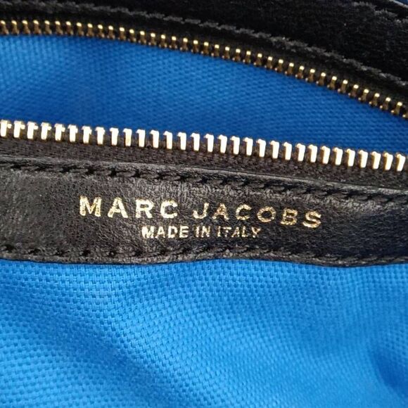 Marc Jacobs Women's Leather Gold-tone Hardware Shoulder Bag Black - Picture 5 of 5